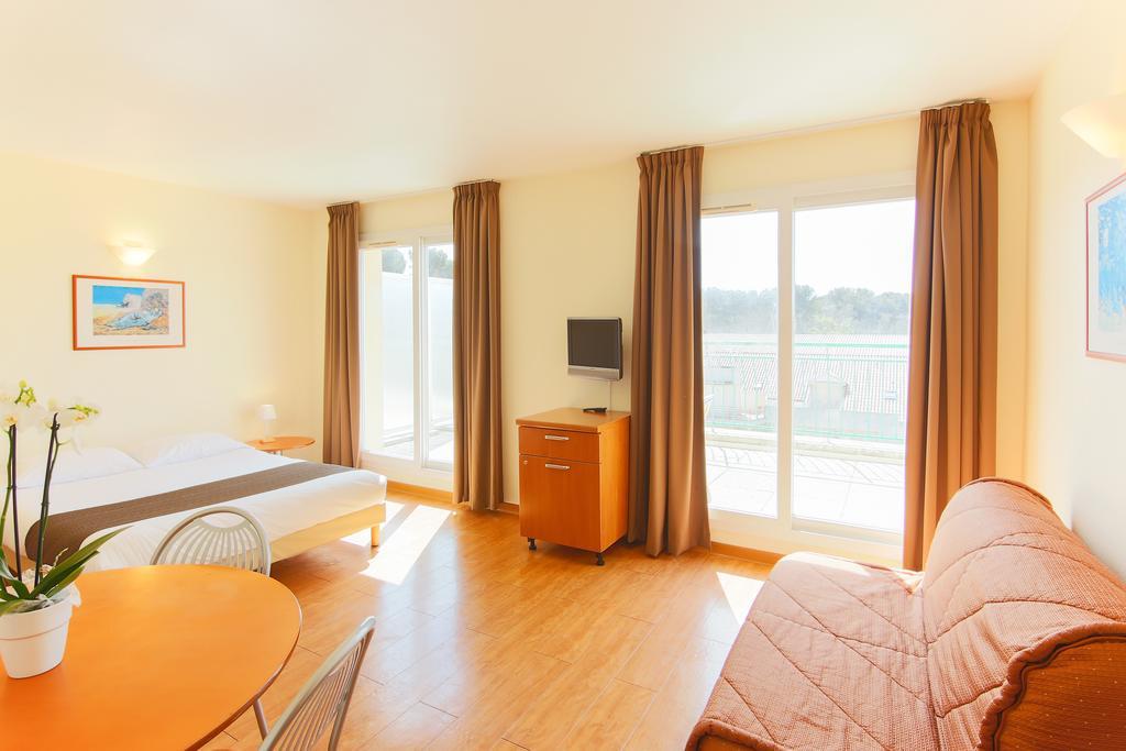 Inter-Hotel Sea Side Park Villeneuve-Loubet Eksteriør bilde